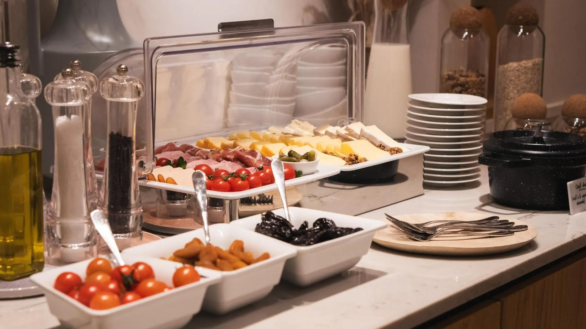Hotel Oratio Paris