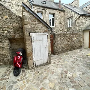 https://le-petit-cordelier.inbrittany.com