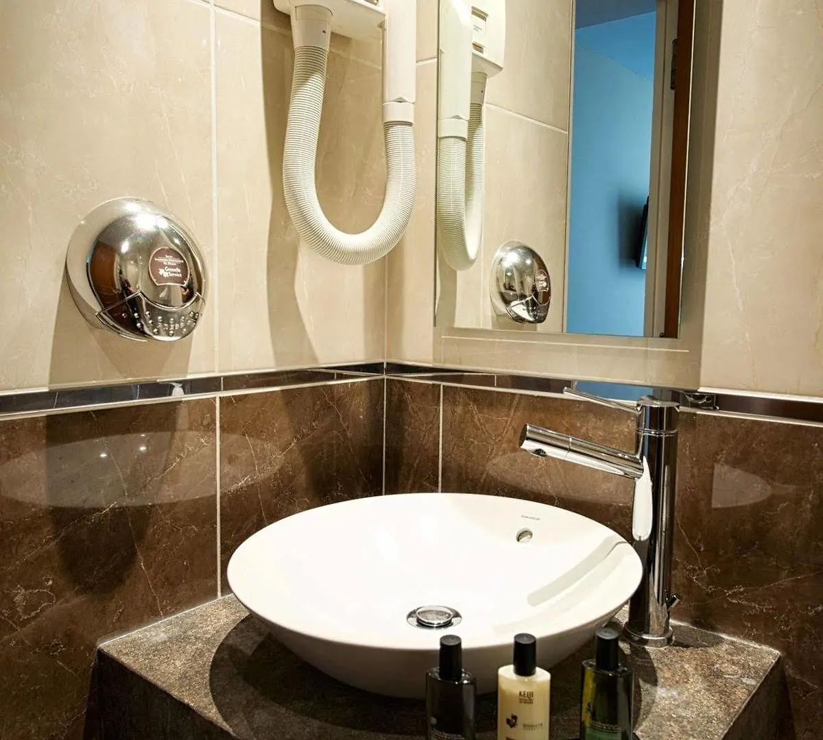 Hotel Oratio Paris